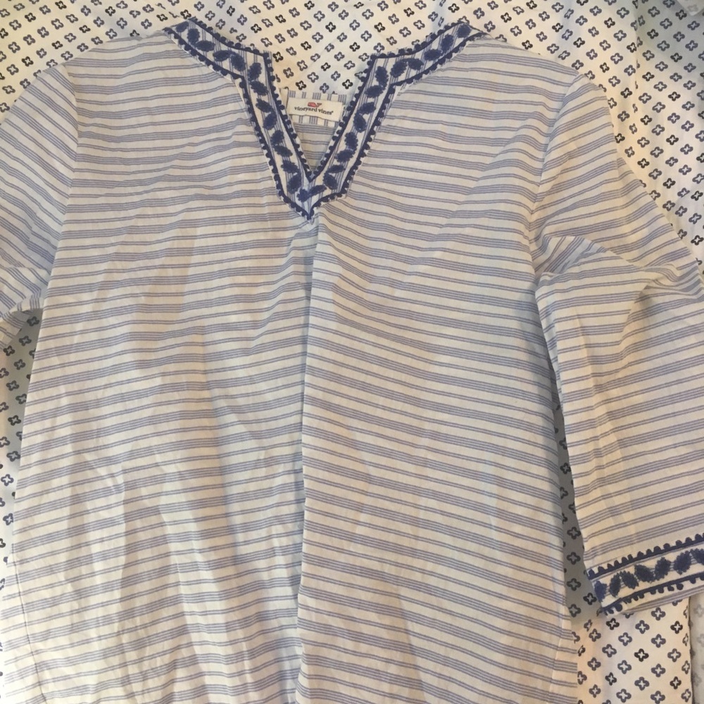 Vineyard Vines Top